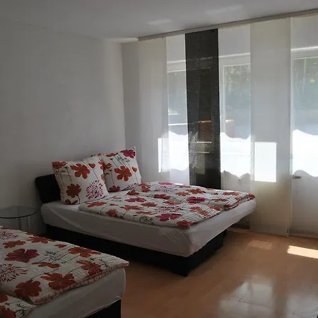 Zakharov * ラール