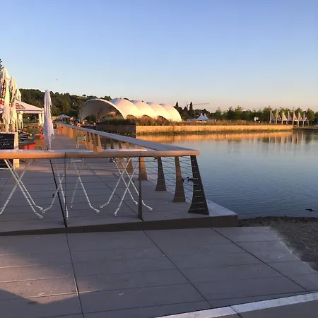 アパート Zakharov ラール